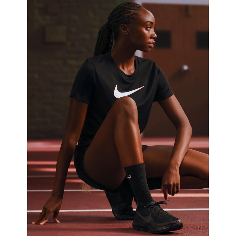 Nike Women's Revolution 8 Road Running Shoes - Picture 2 of 8